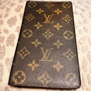 Sold! Louis Vuitton credit card wallet